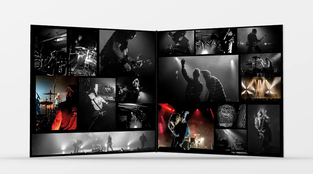 La-Muerte-Alive-Double-Vinyl-Open-Gatefold.webp